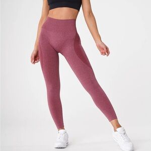 NVGTN Contour Seamless Leggings Maroon - Small (S)